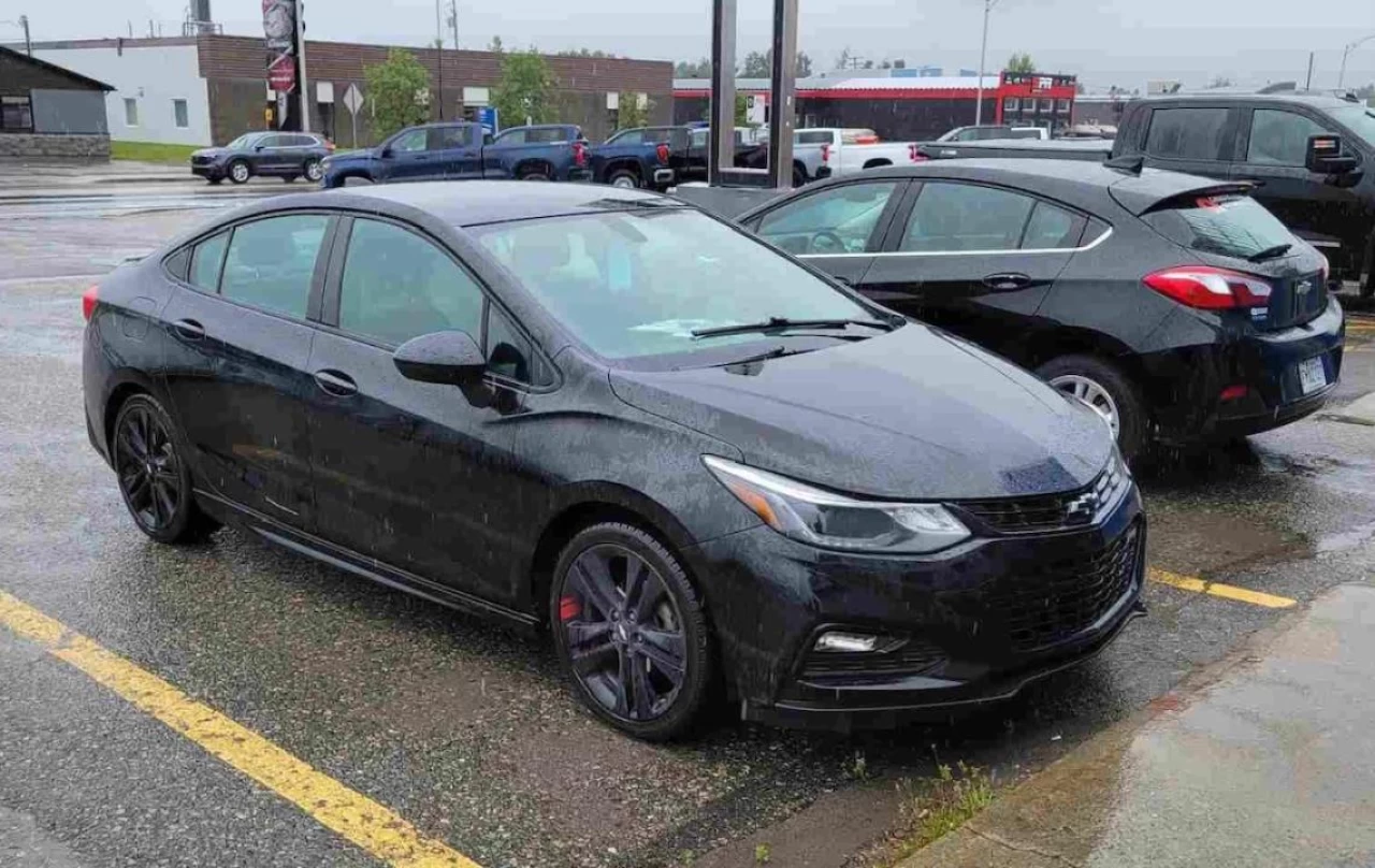 2018 Chevrolet Cruze LT RS Image principale
