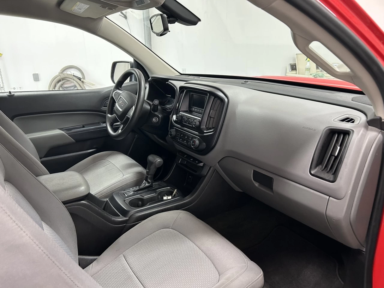 2016 GMC Canyon 4WD Main Image