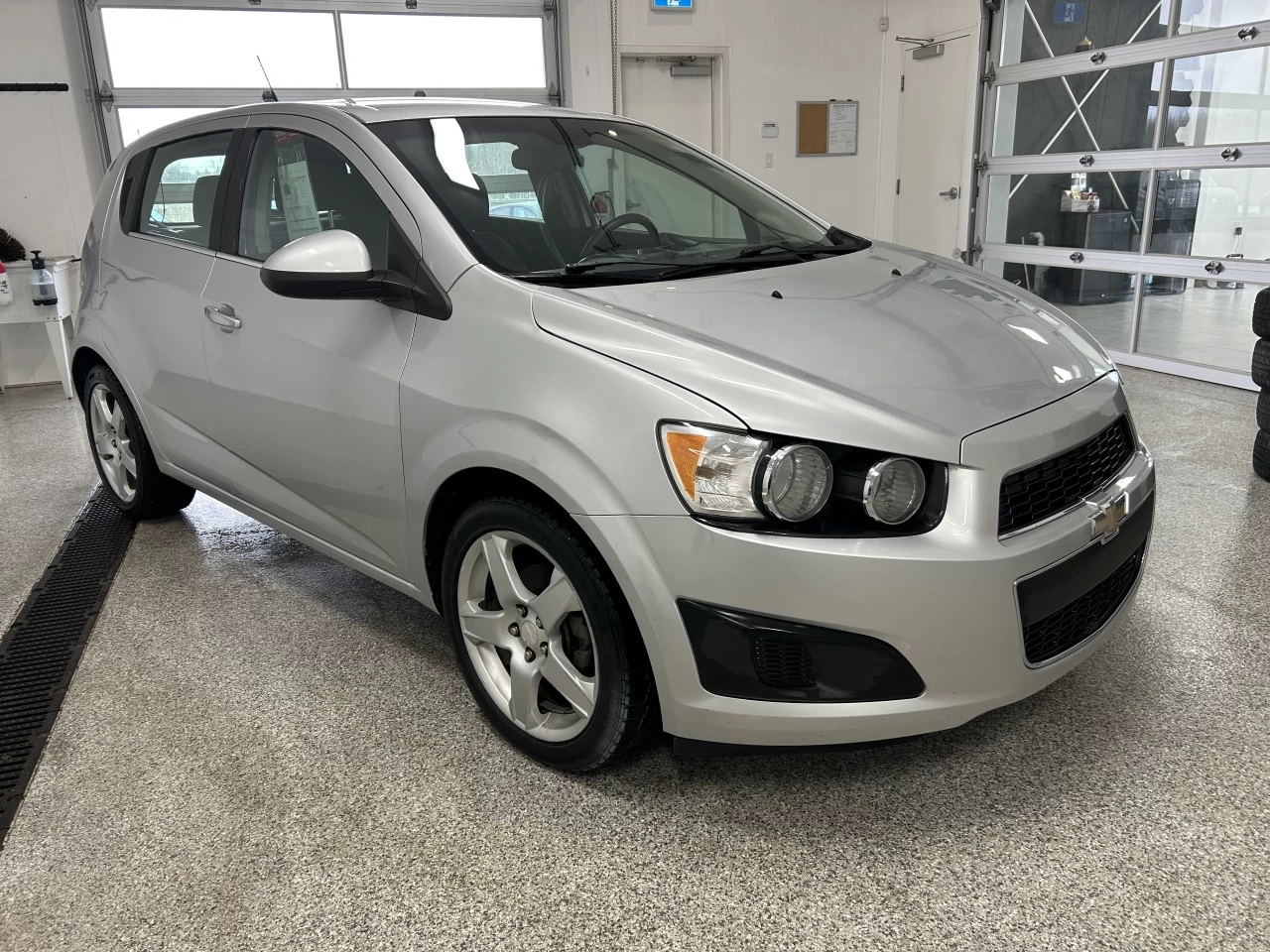 2013 Chevrolet Sonic LT Image principale