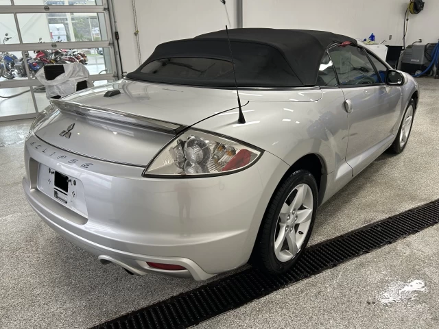 Mitsubishi Eclipse GS 2009