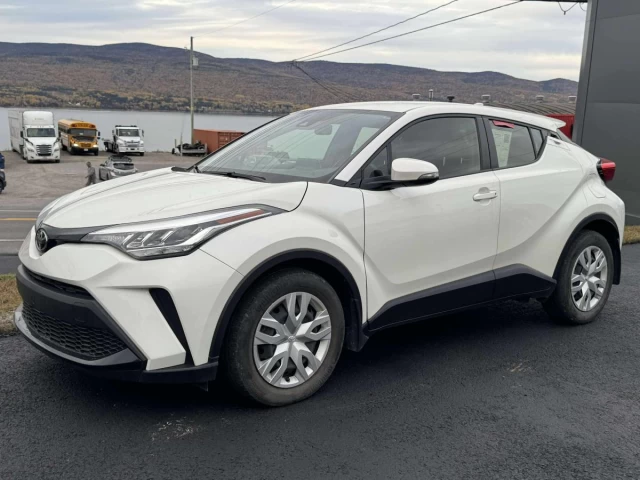 Toyota C-HR LE FWD 2021