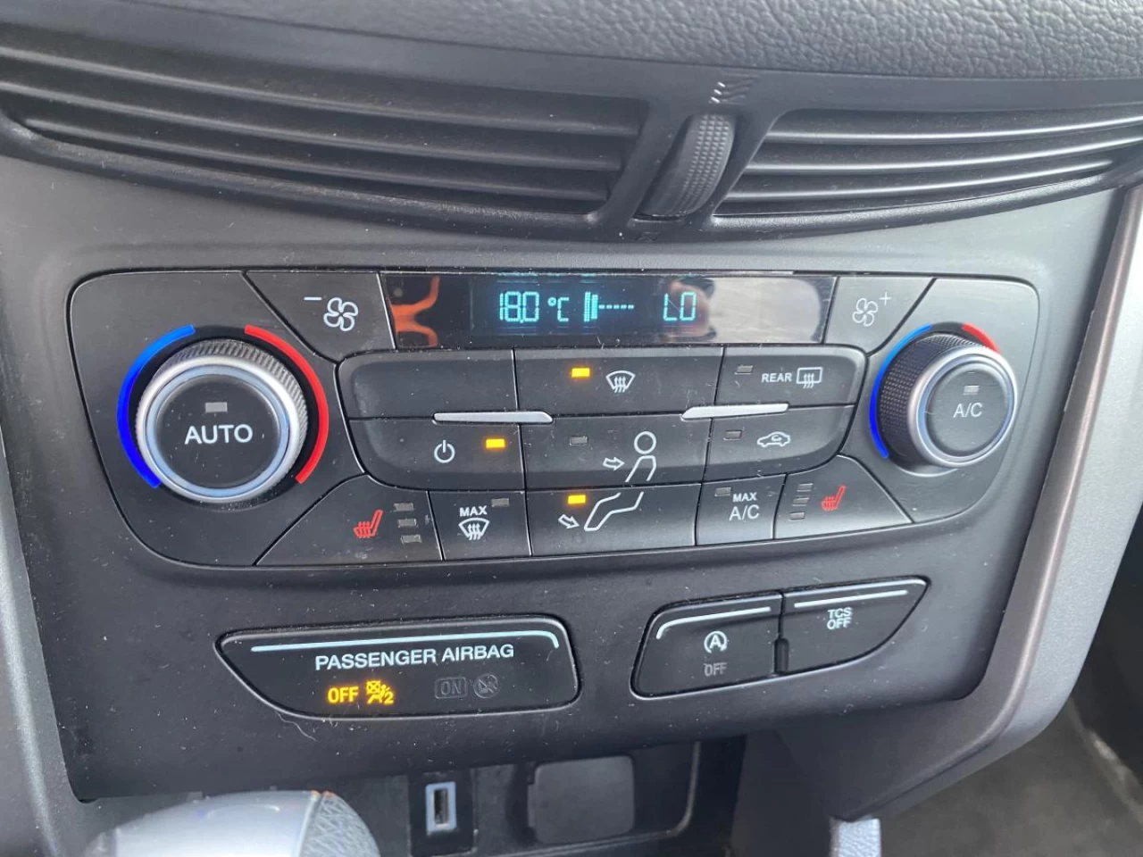 2017 Ford Escape 4WD 4dr SE Image principale