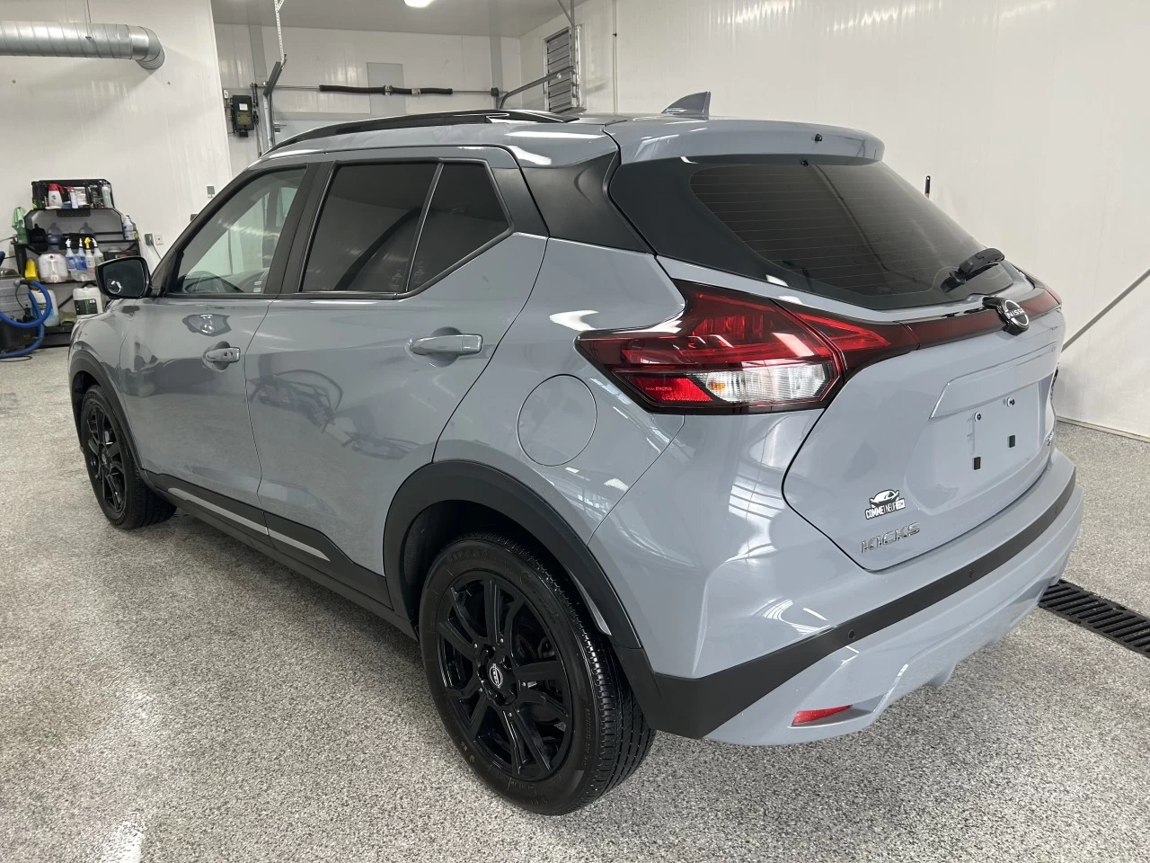 2023 Nissan Kicks SR Image principale