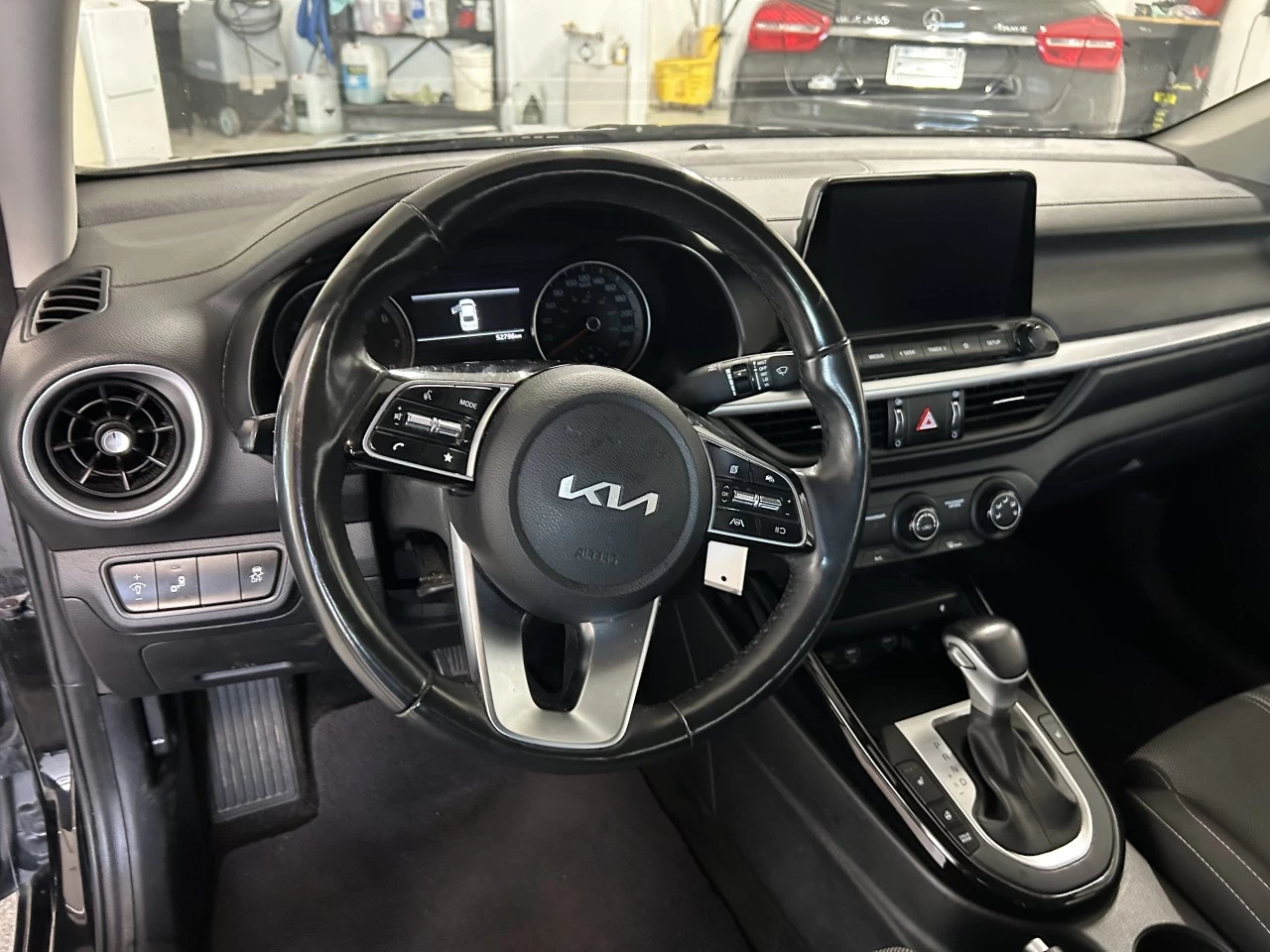 2022 Kia Forte EX Image principale