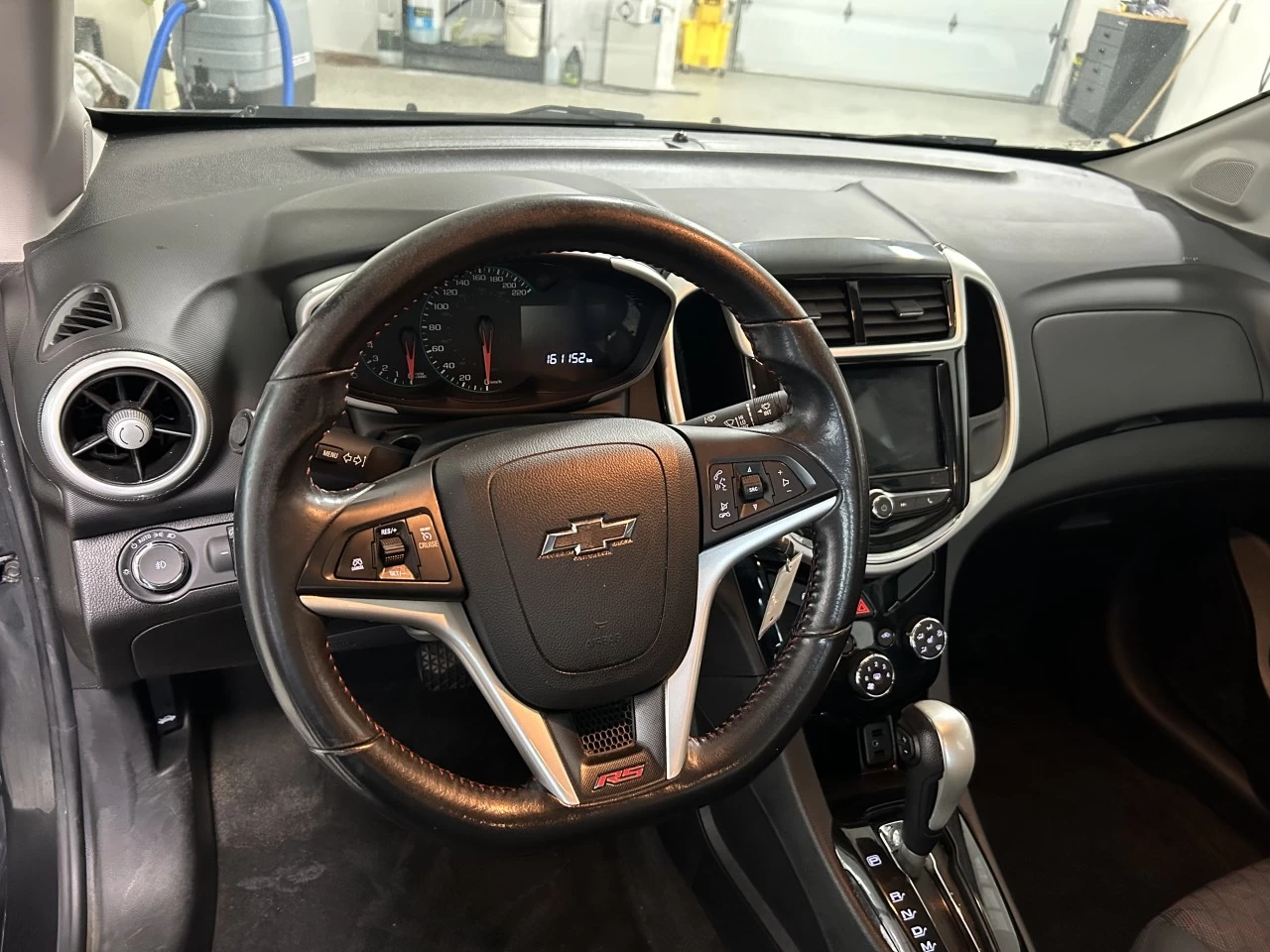 2018 Chevrolet Sonic LT Image principale