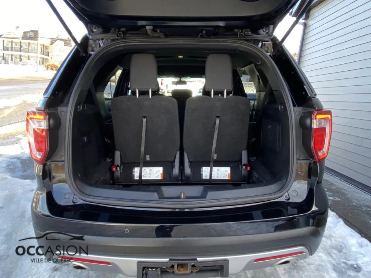 2016 Ford Explorer 4WD 4dr XLT Main Image