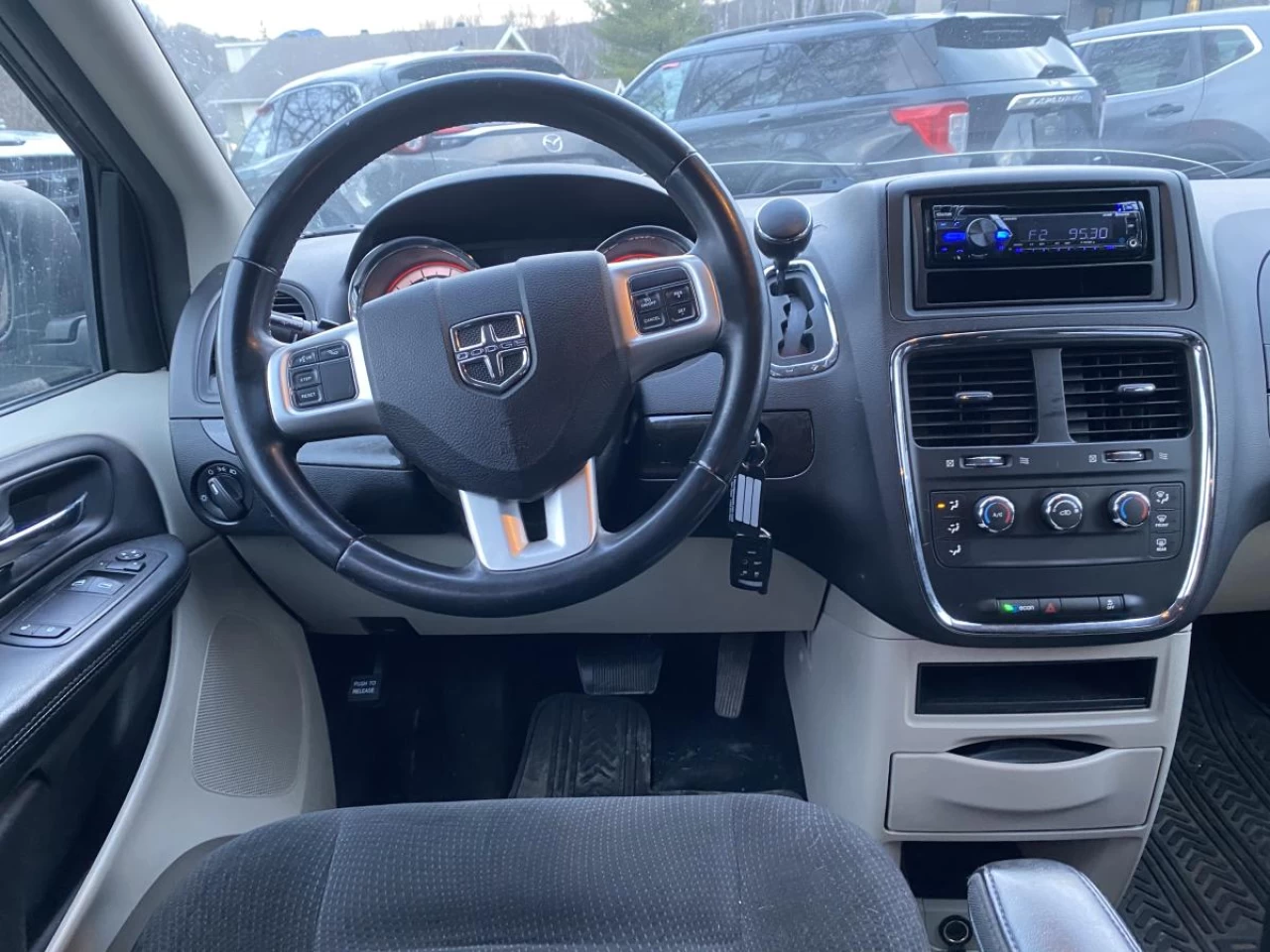 2016 Dodge Grand Caravan 4dr Wgn SXT Main Image