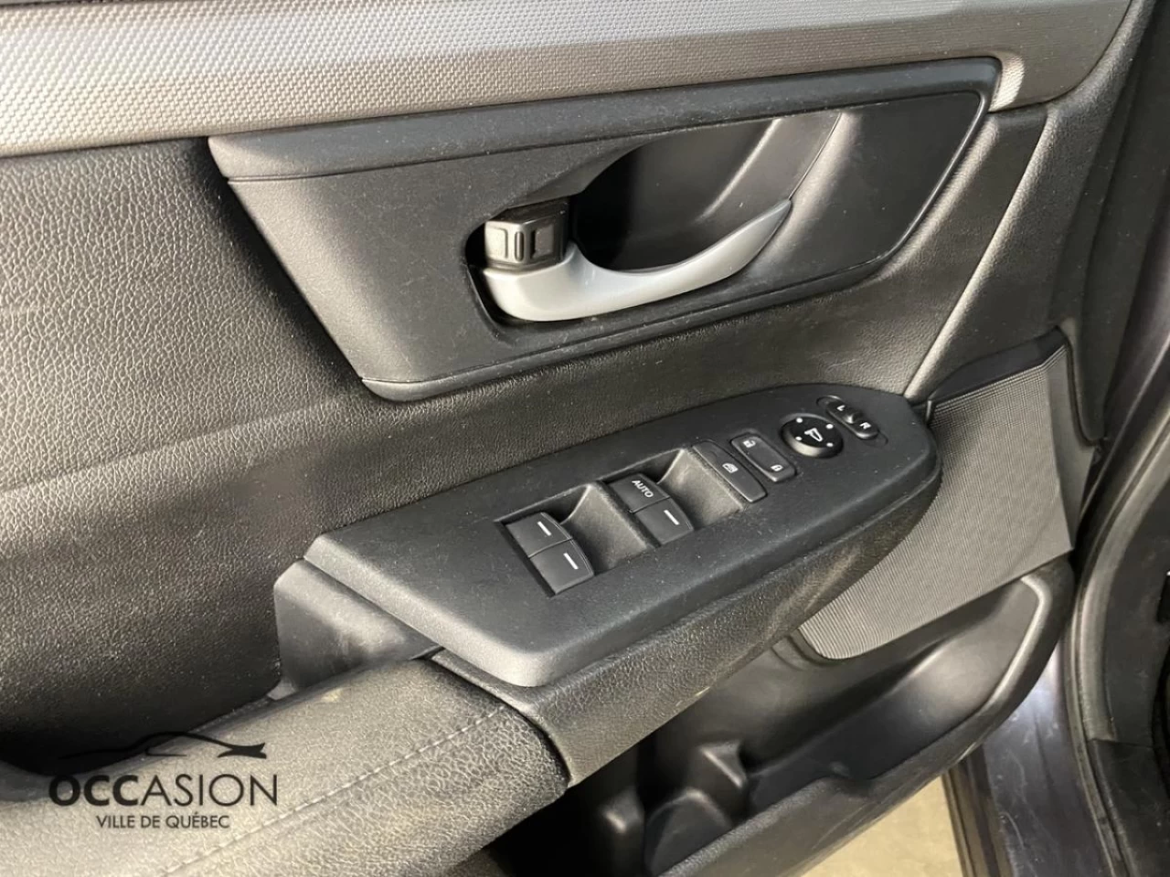 2017 Honda CR-V 4WD LX Main Image
