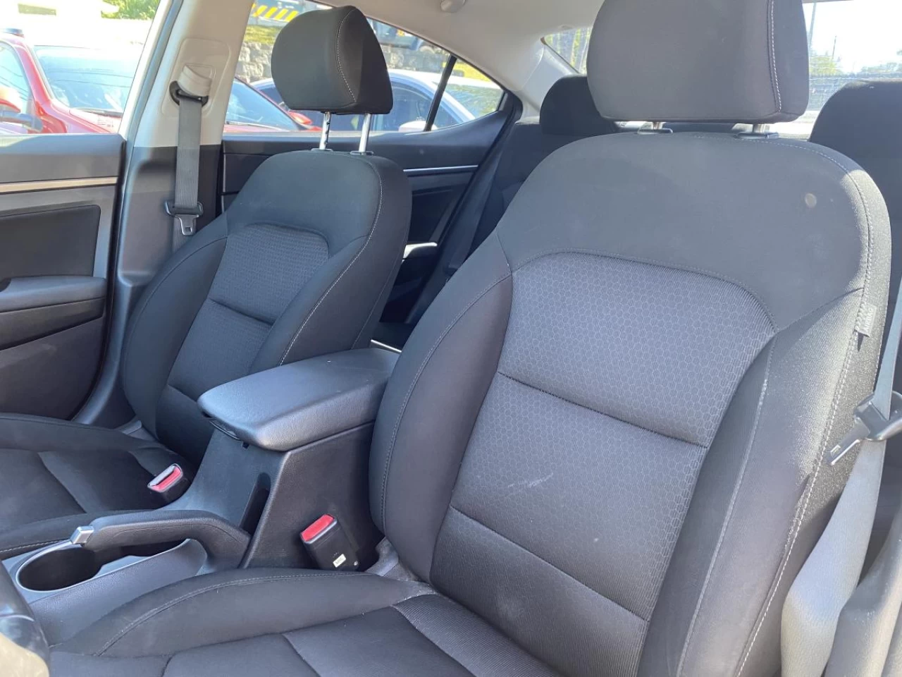 2018 Hyundai Elantra GL Auto Image principale