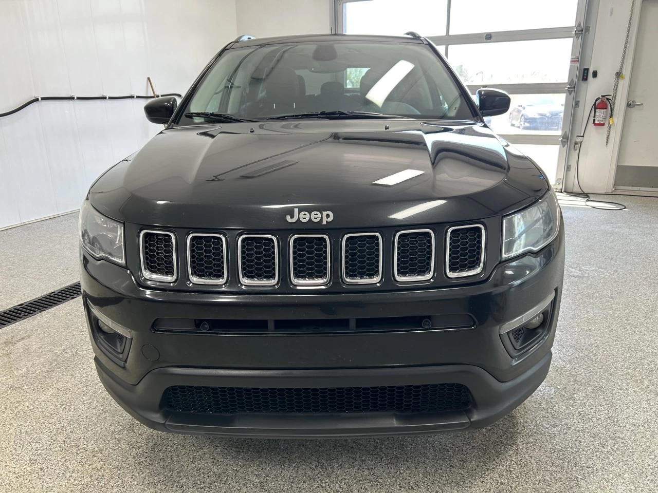 2019 Jeep Compass North Main Image