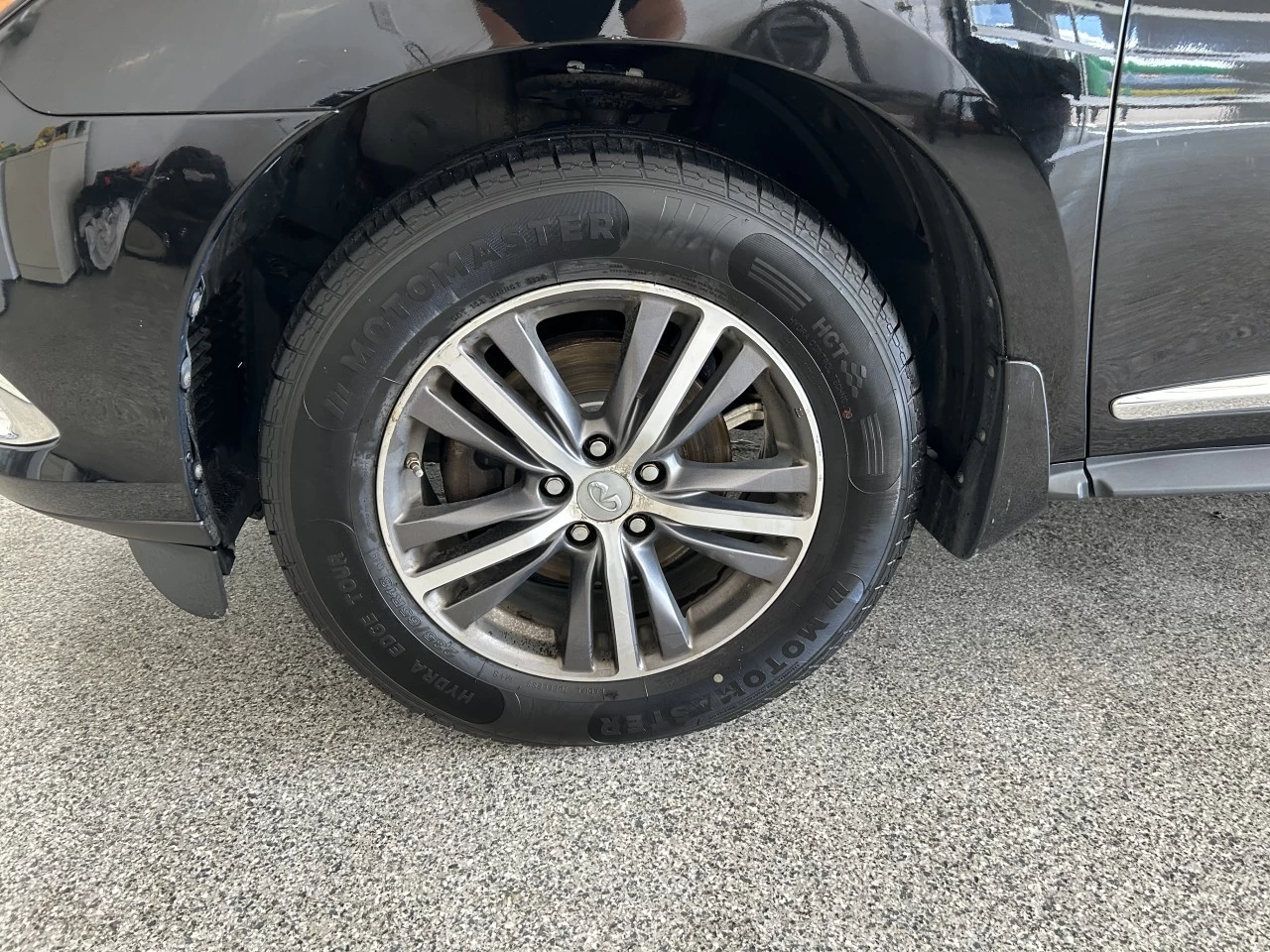 2017 INFINITI QX60 AWD 4dr Main Image