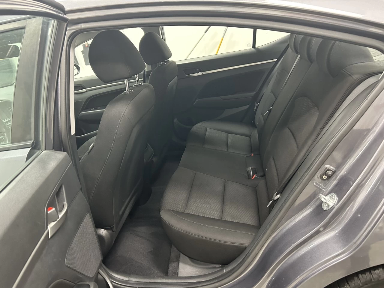 2020 Hyundai Elantra Preferred Main Image