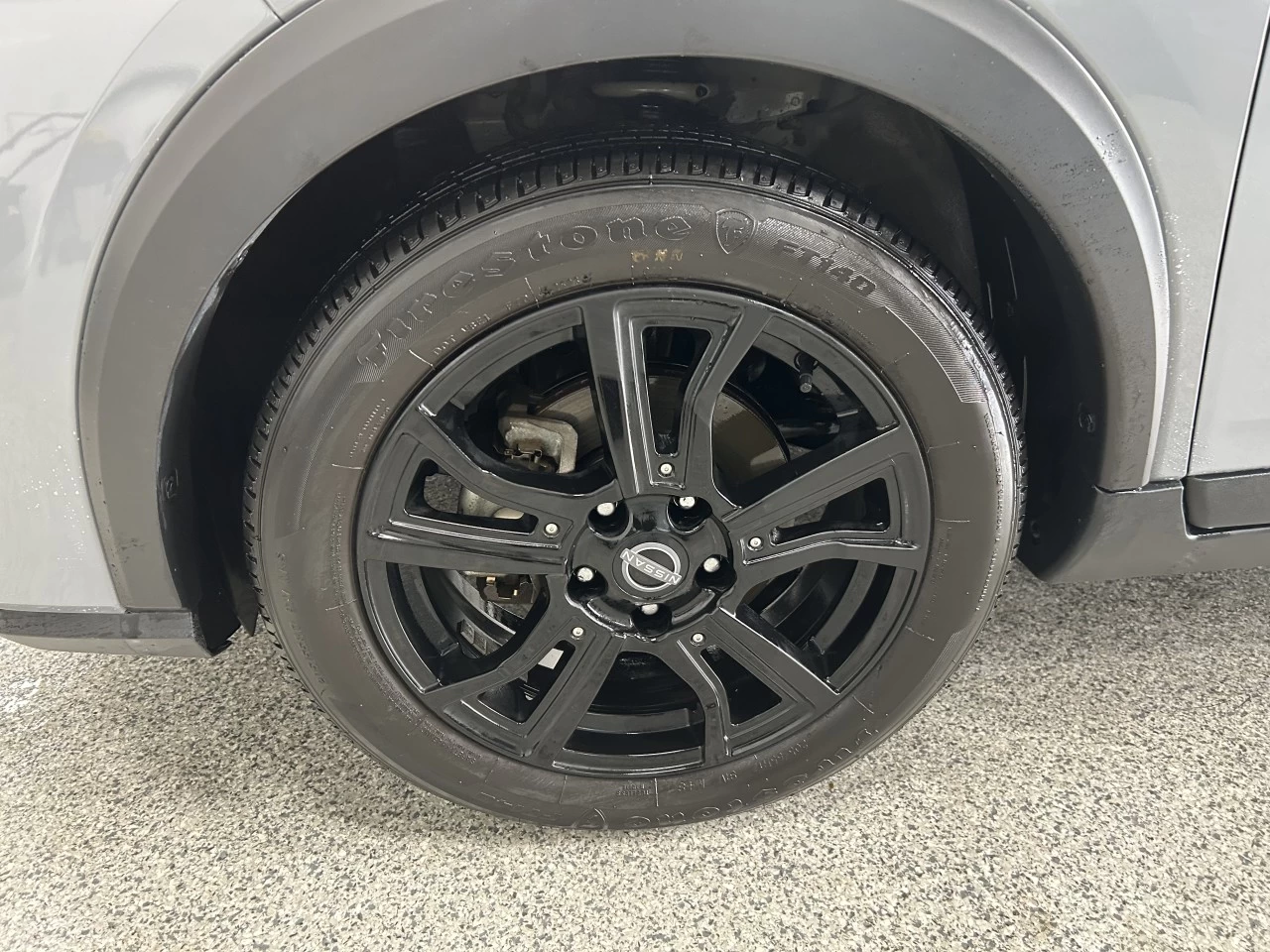 2023 Nissan Kicks SR Image principale