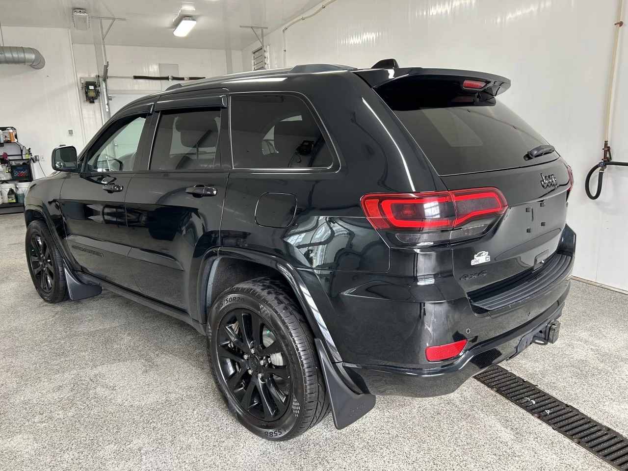 2018 Jeep Grand Cherokee Altitude IV Image principale