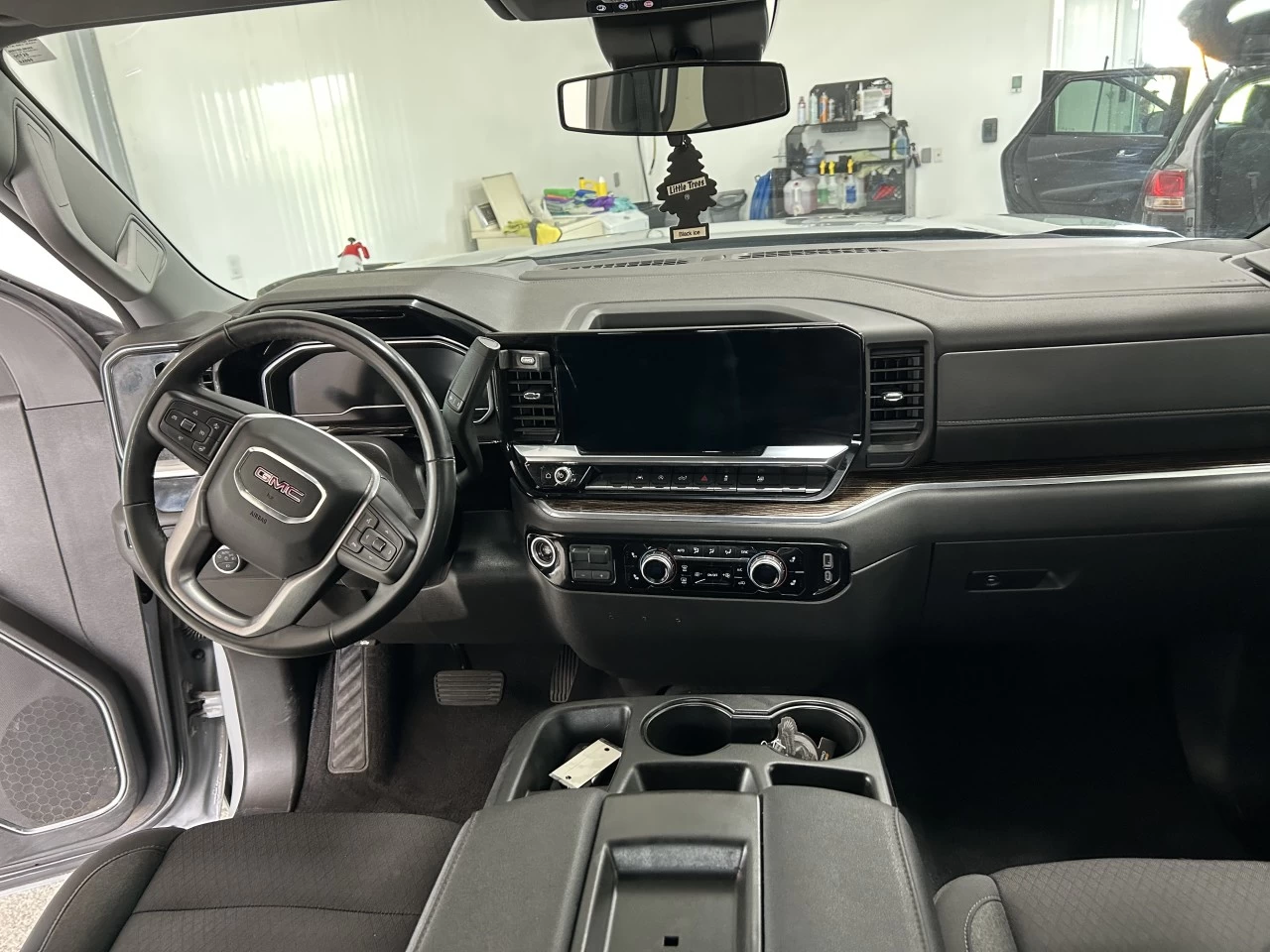 2024 GMC Sierra 1500 Elevation Image principale