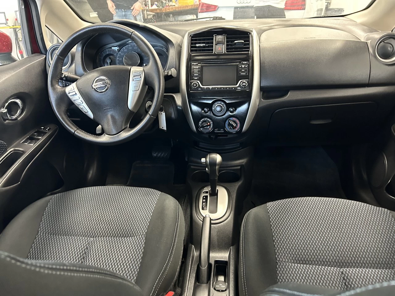 2015 Nissan Versa Note SV Image principale