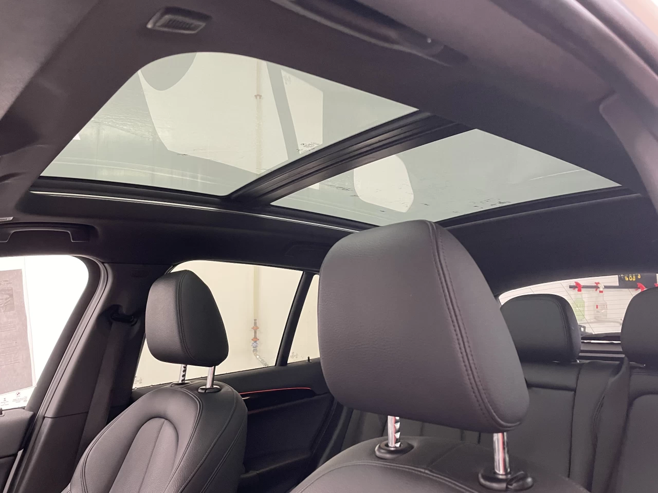 2016 BMW X1 xDrive28i Main Image