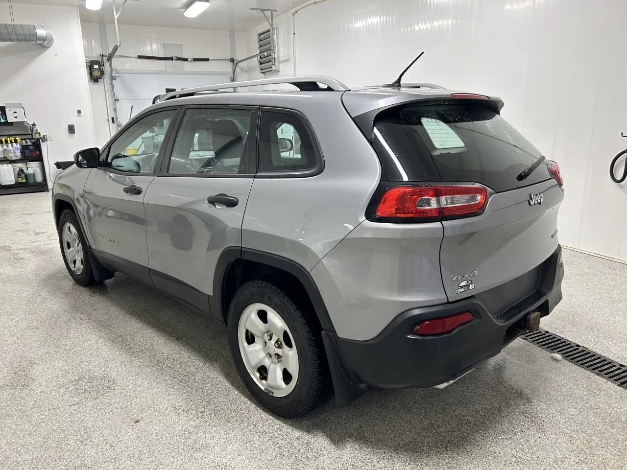 2015 Jeep Cherokee Sport Image principale