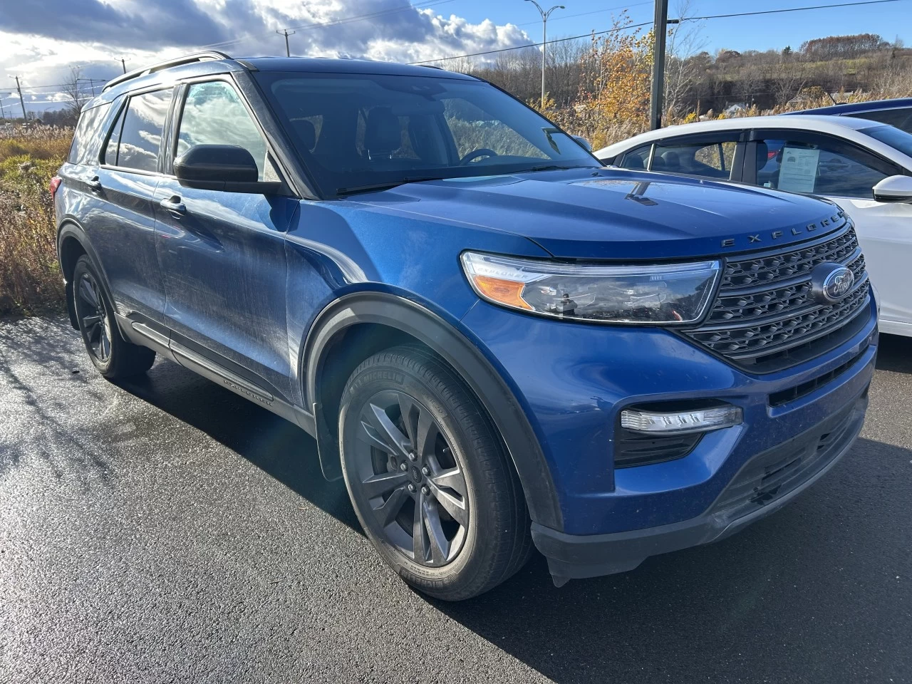 2023 Ford Explorer XLT Main Image