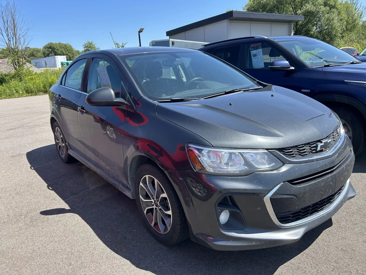 2018 Chevrolet Sonic LT Image principale