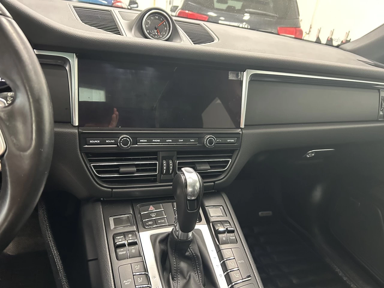 2021 Porsche Macan AWD Image principale