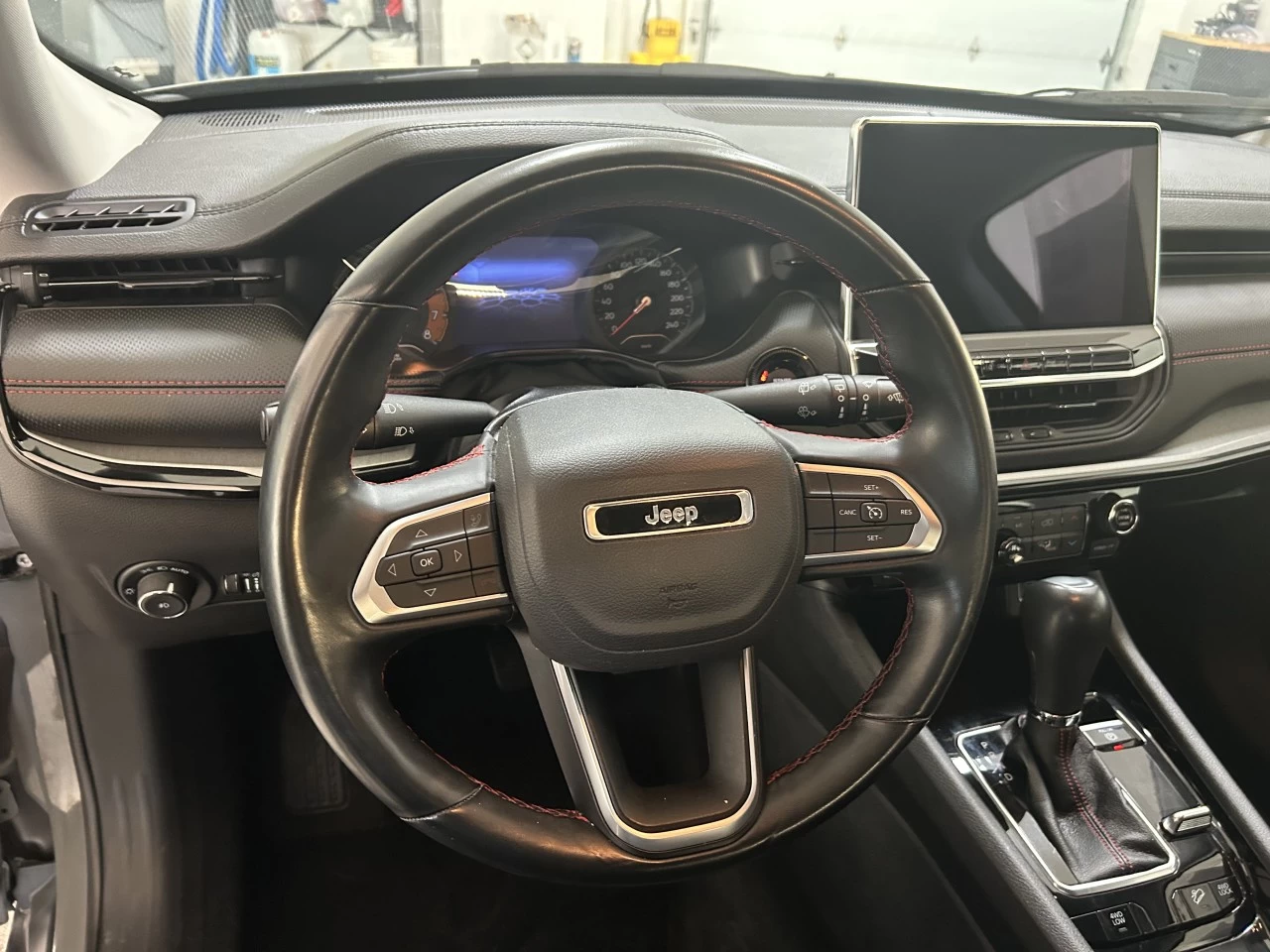 2022 Jeep Compass Trailhawk Image principale