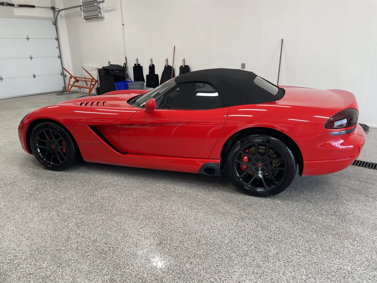 2004 Dodge Viper SRT10 Main Image