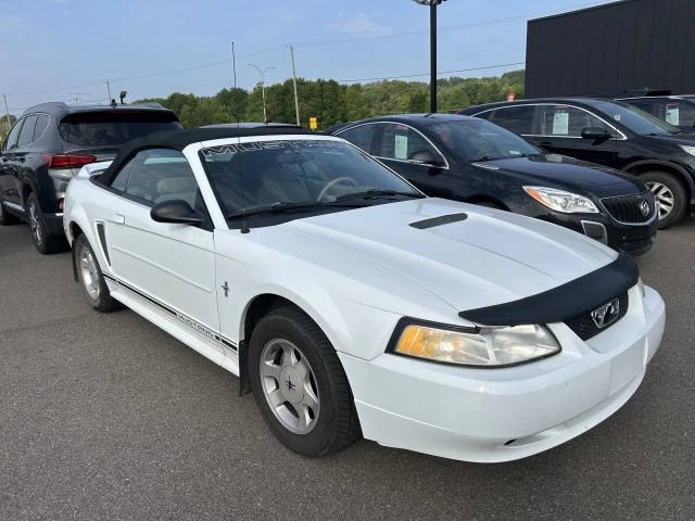 Ford Mustang 2dr Convertible 2000