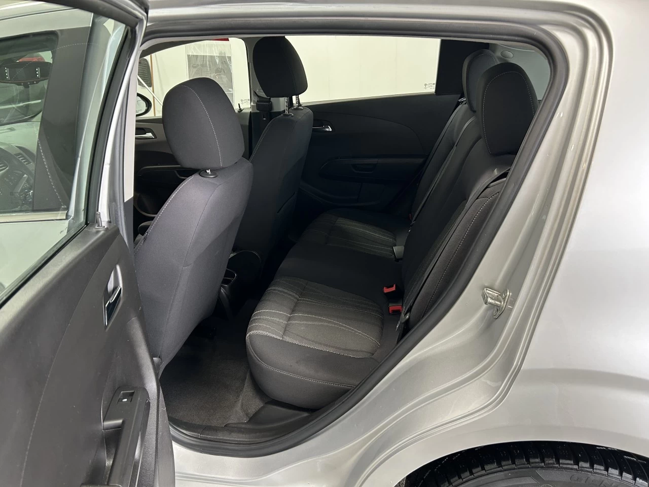 2013 Chevrolet Sonic LT Image principale