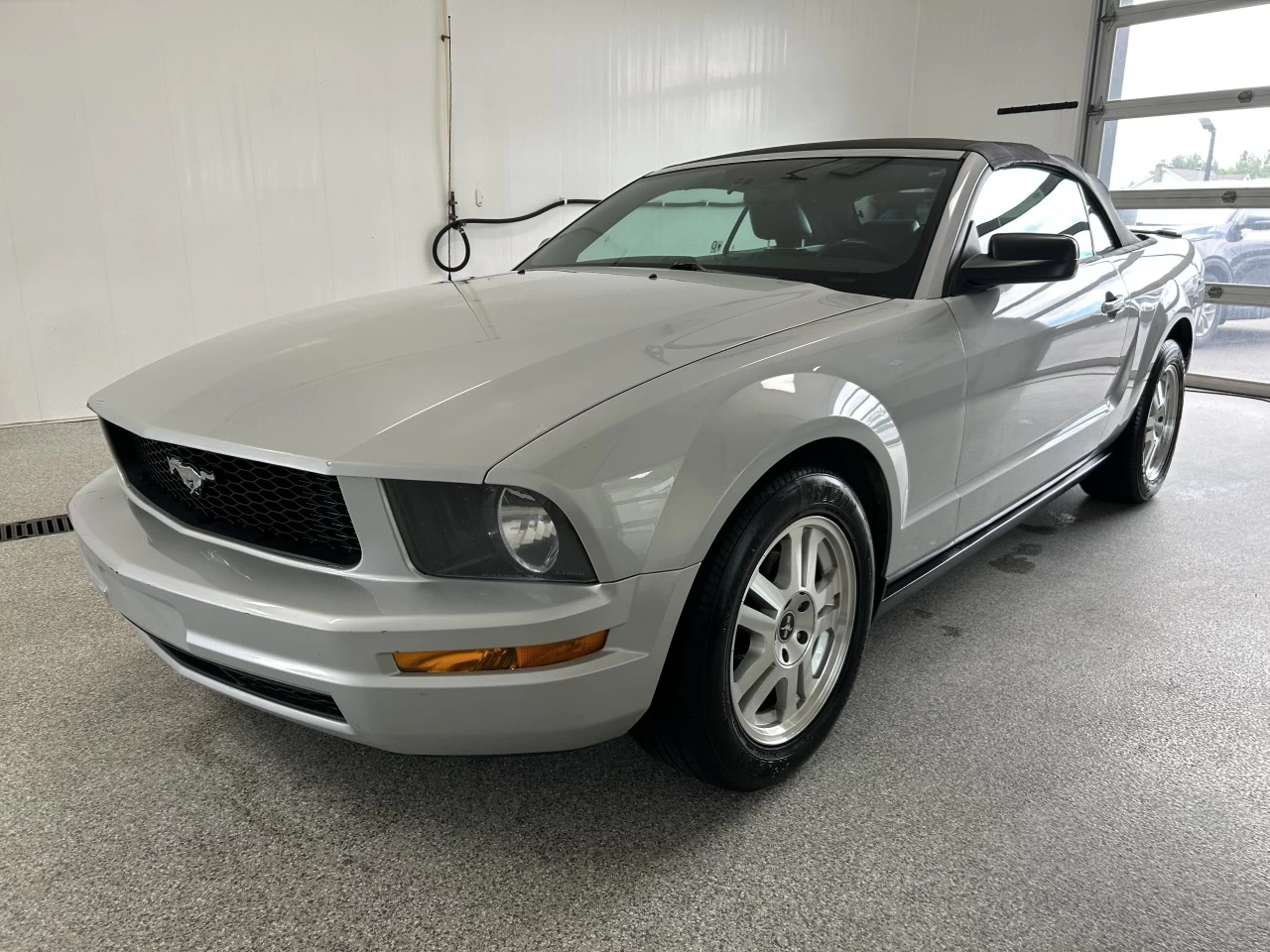 2007 Ford Mustang 2dr Conv Image principale