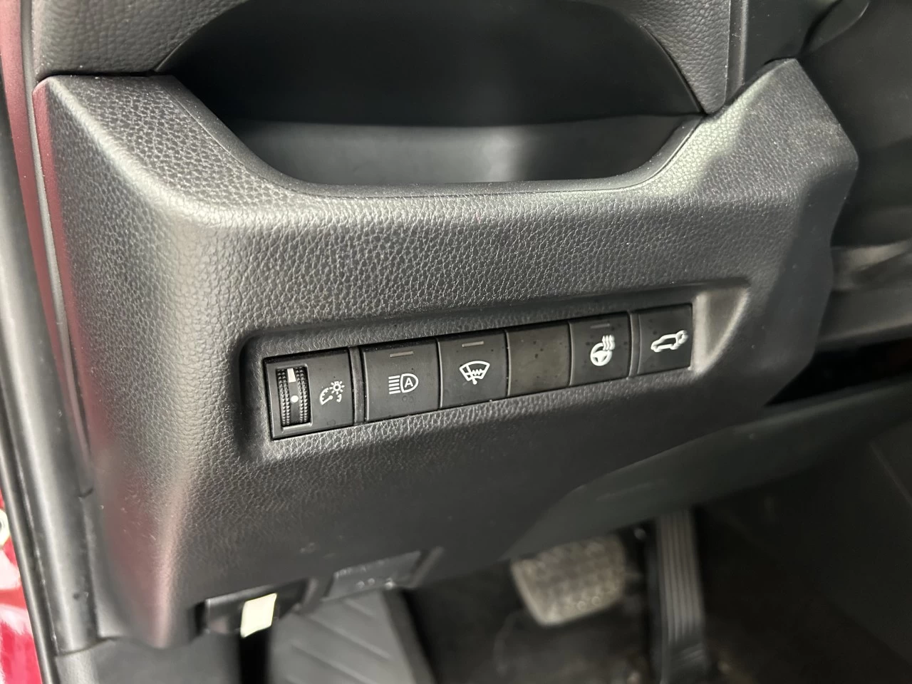 2020 Toyota RAV4 XLE Image principale