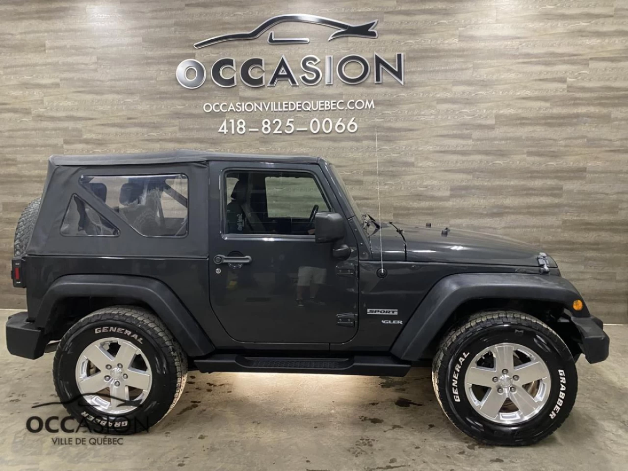 2010 Jeep Wrangler 4WD 2dr Sport Image principale