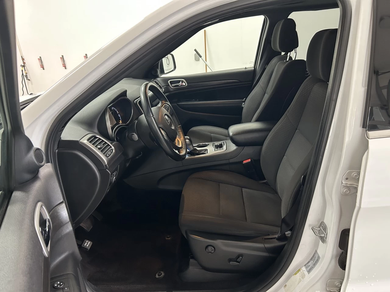 2018 Jeep Grand Cherokee Laredo Image principale
