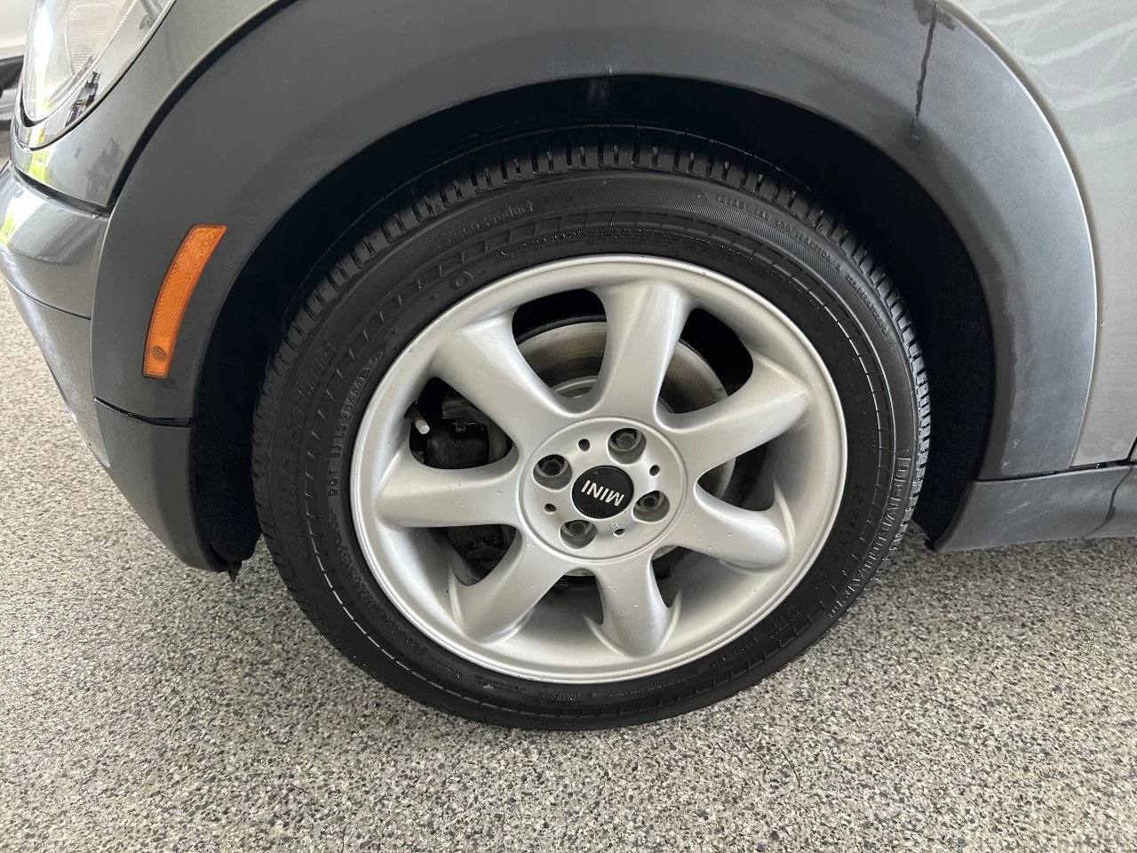 2010 Mini Cooper 2dr Cpe Image principale