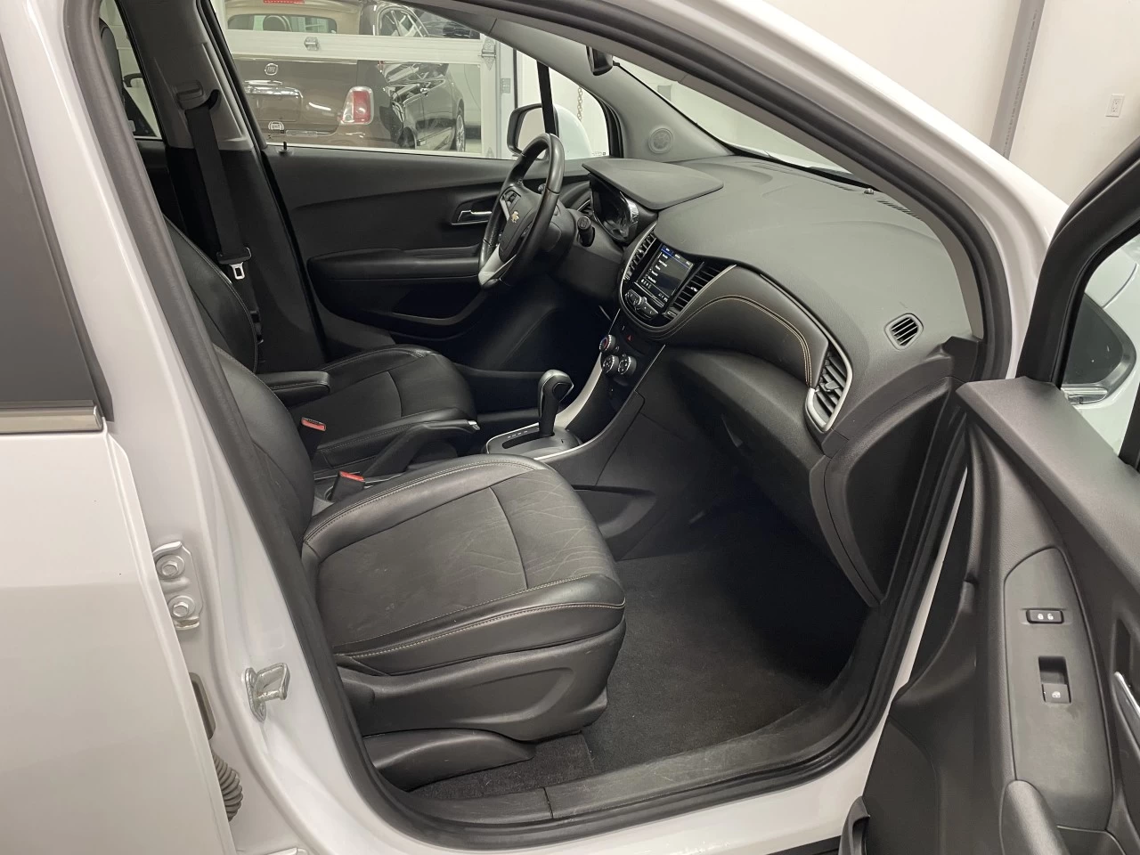 2019 Chevrolet Trax LT Main Image