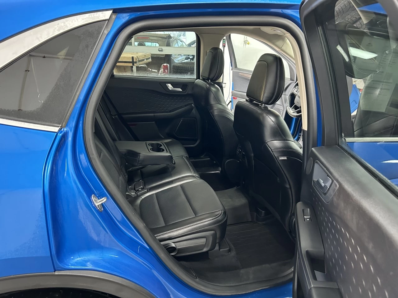 2020 Ford Escape Titanium Image principale