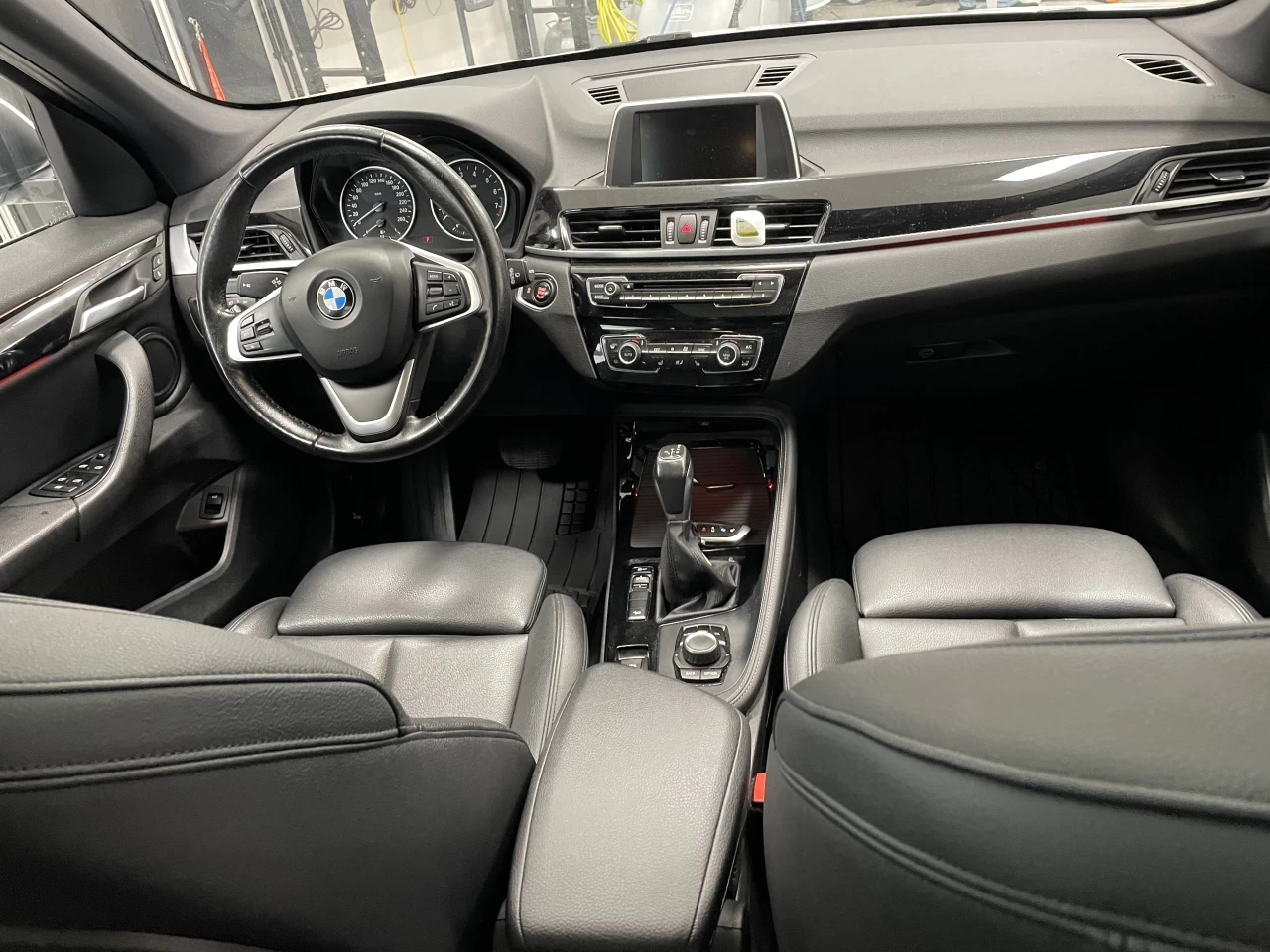 2016 BMW X1 xDrive28i Main Image