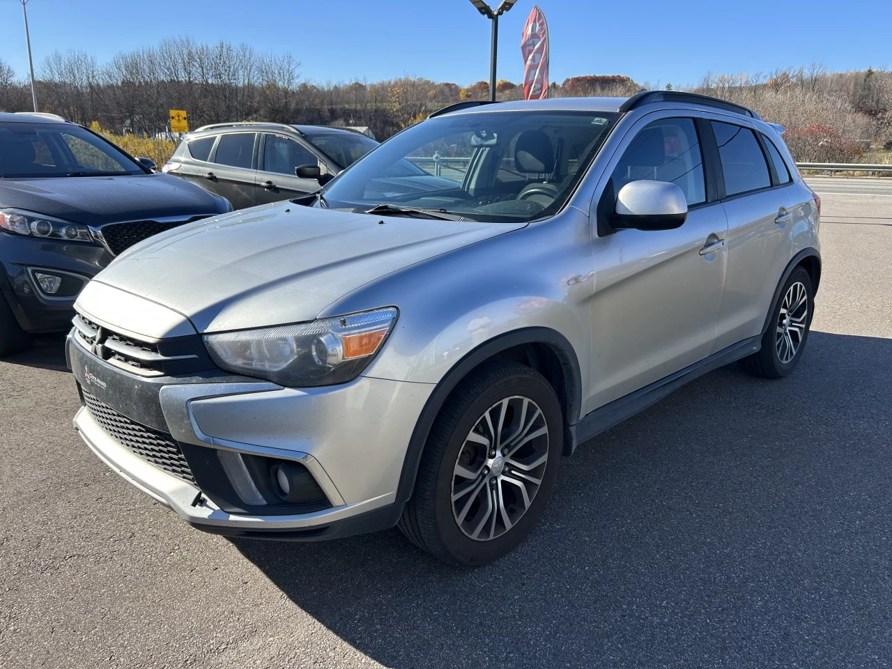 2018 Mitsubishi RVR SE LTD Main Image