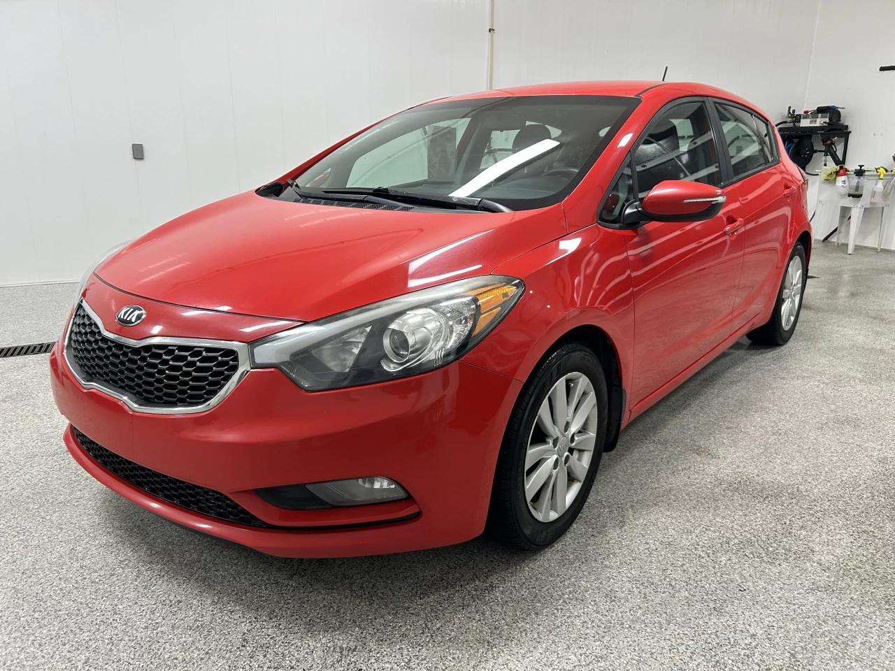 2016 Kia 5 portes Forte LX+ Main Image