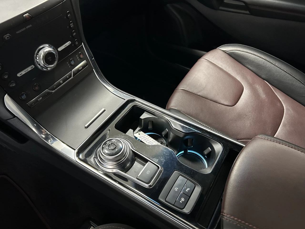 2020 Ford Edge Titanium Image principale