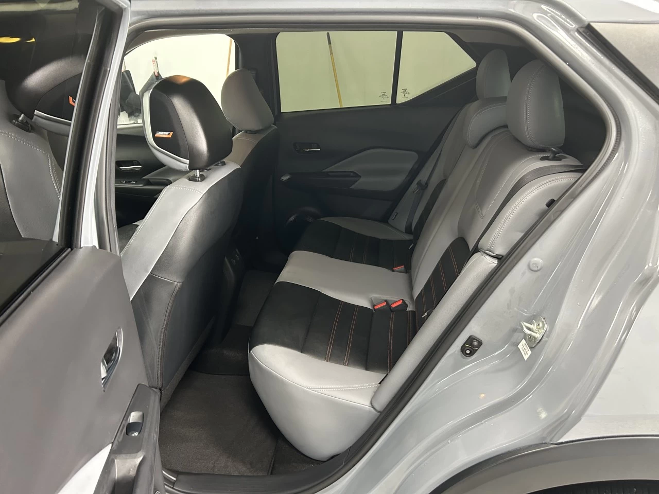 2023 Nissan Kicks SR Image principale