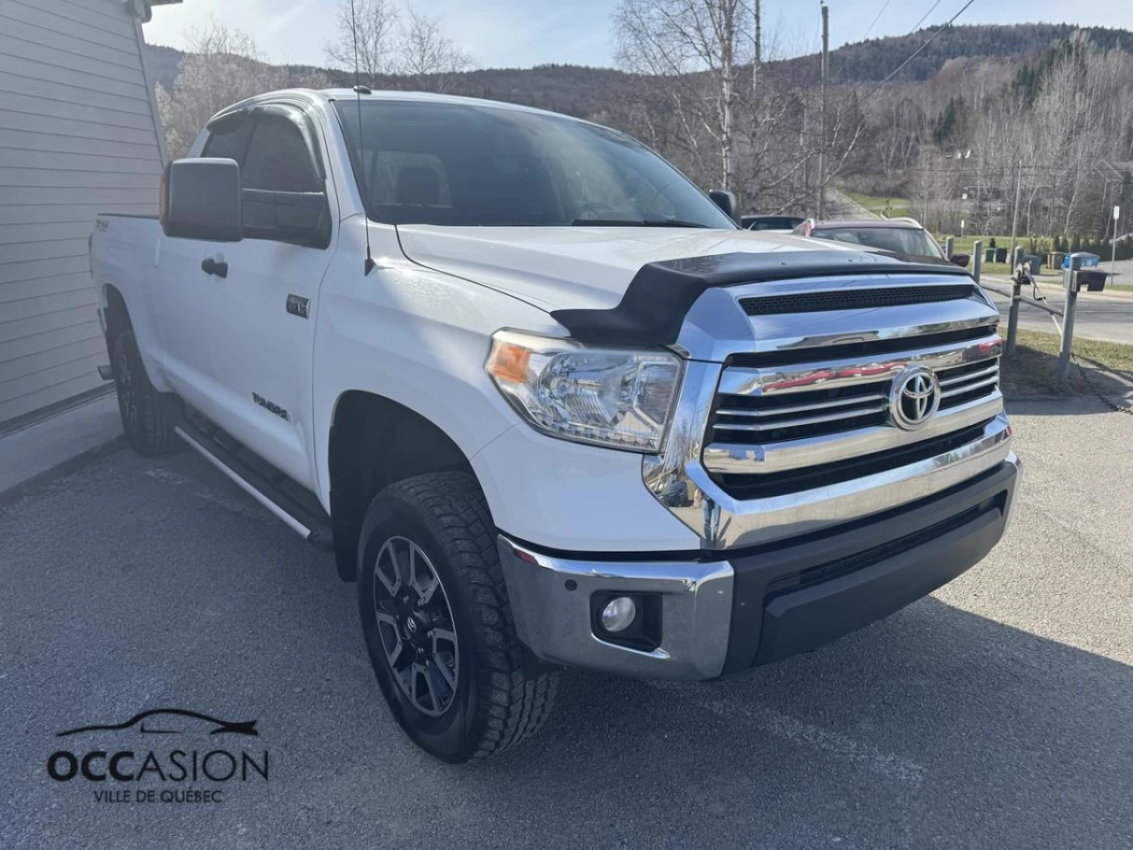 2017 Toyota Tundra 4WD Double Cab Standard Bed 5.7L SR5 Plus Image principale