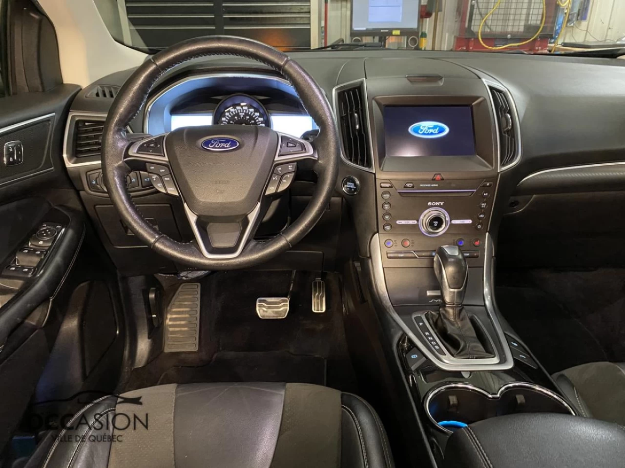 2017 Ford Edge 4dr Sport AWD Image principale