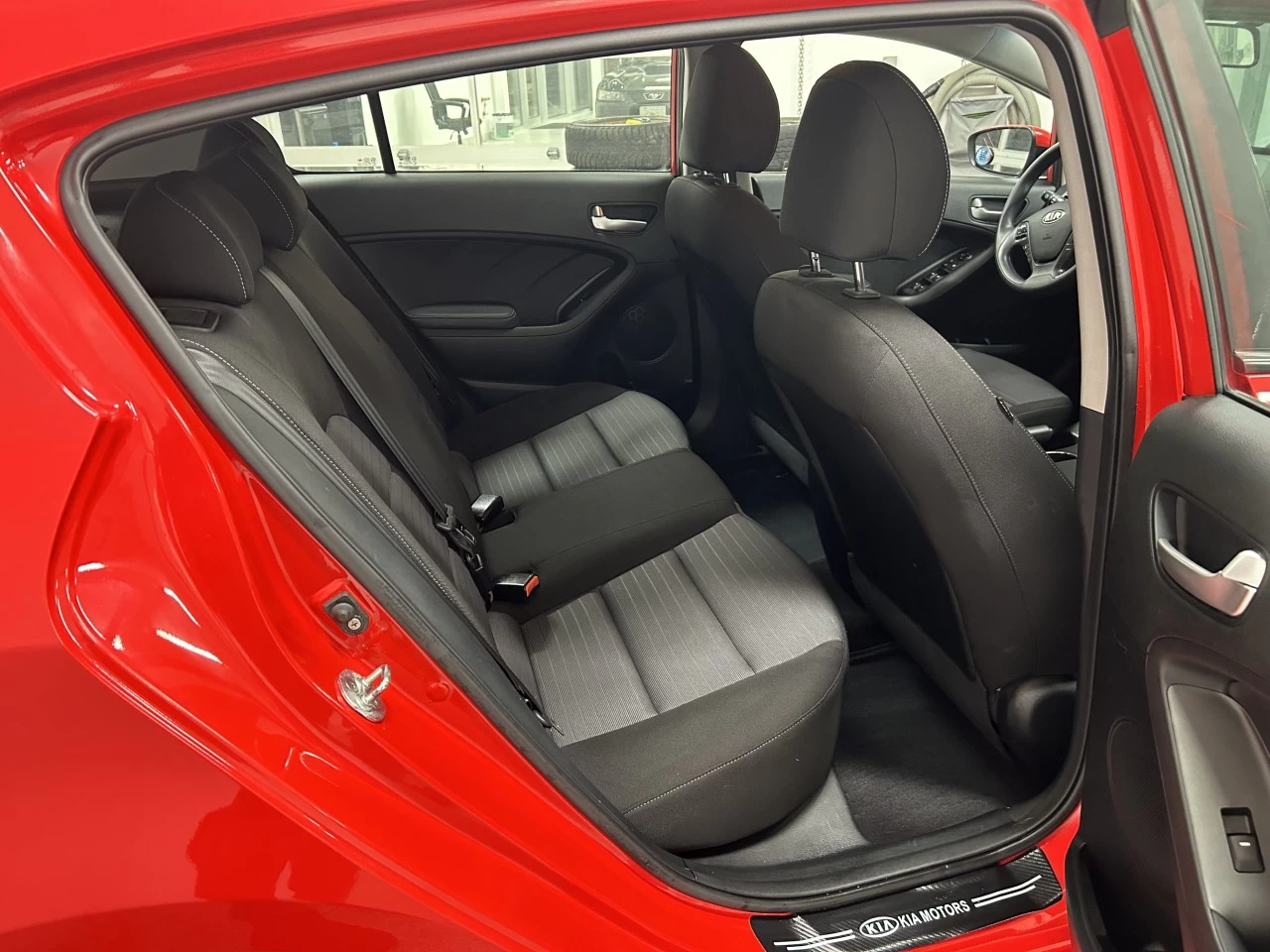 2016 Kia 5 portes Forte LX+ Main Image