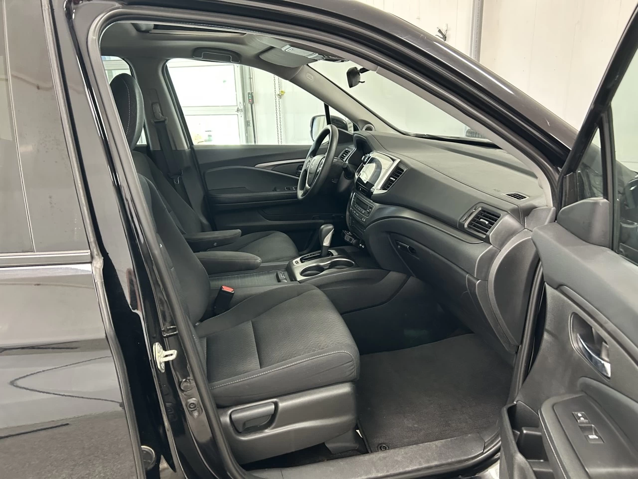 2019 Honda Ridgeline Sport Main Image