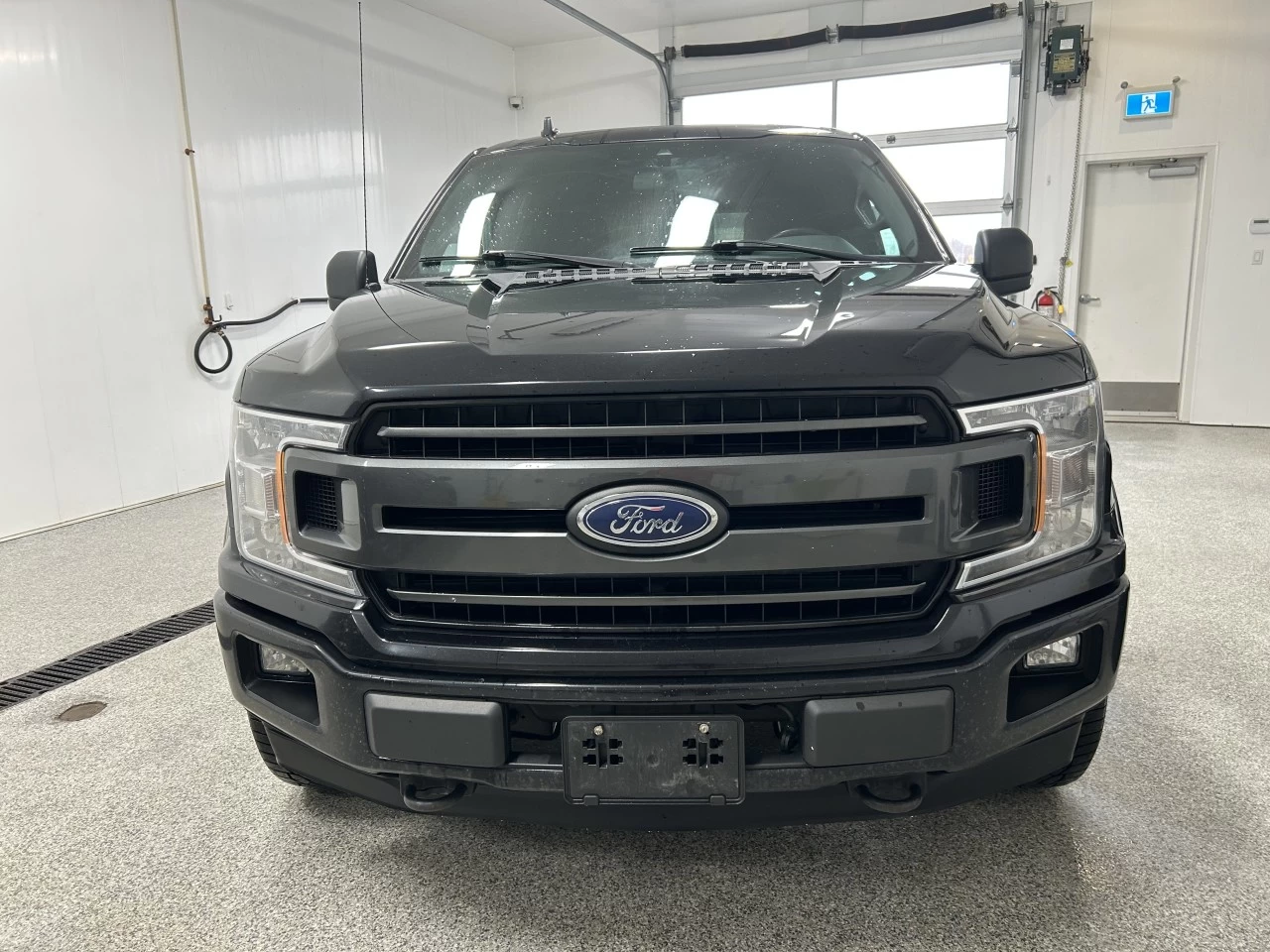 2019 Ford F-150 XLT SPORT Image principale