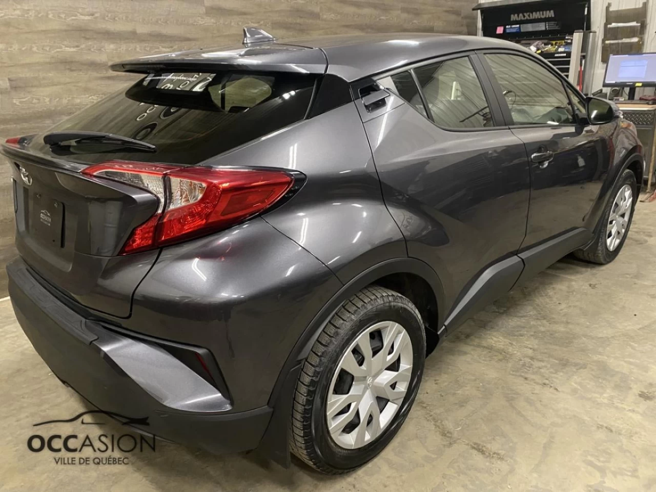 2021 Toyota C-HR LE FWD Main Image