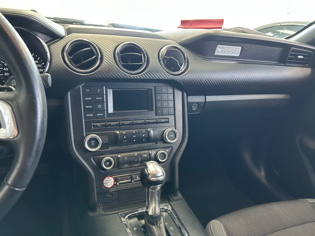 2015 Ford Mustang V6 Image principale