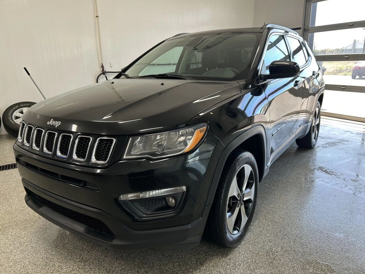 2019 Jeep Compass North Main Image