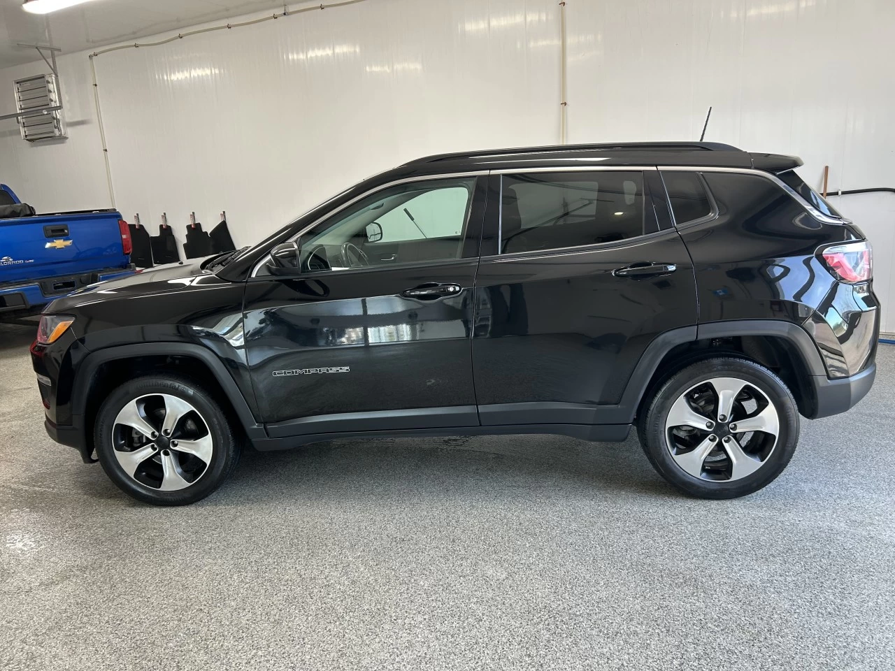 2019 Jeep Compass North Main Image